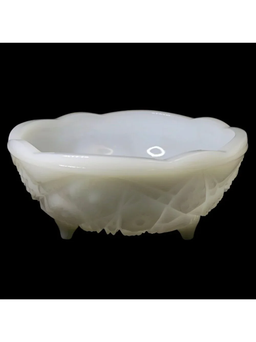 McKee Toltec Milk Glass 7